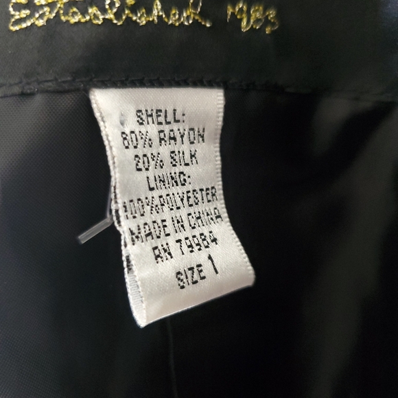 CHICO'S ANNIVERSARY COLLECTION silk/Rayon butterfly jacket. Size 1 (M/8) - Picture 12 of 15